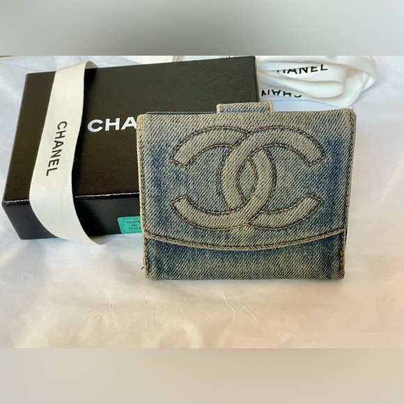 VERY RARE Chanel Vintage Denim CC Compact Wallet - Picture 1 of 16